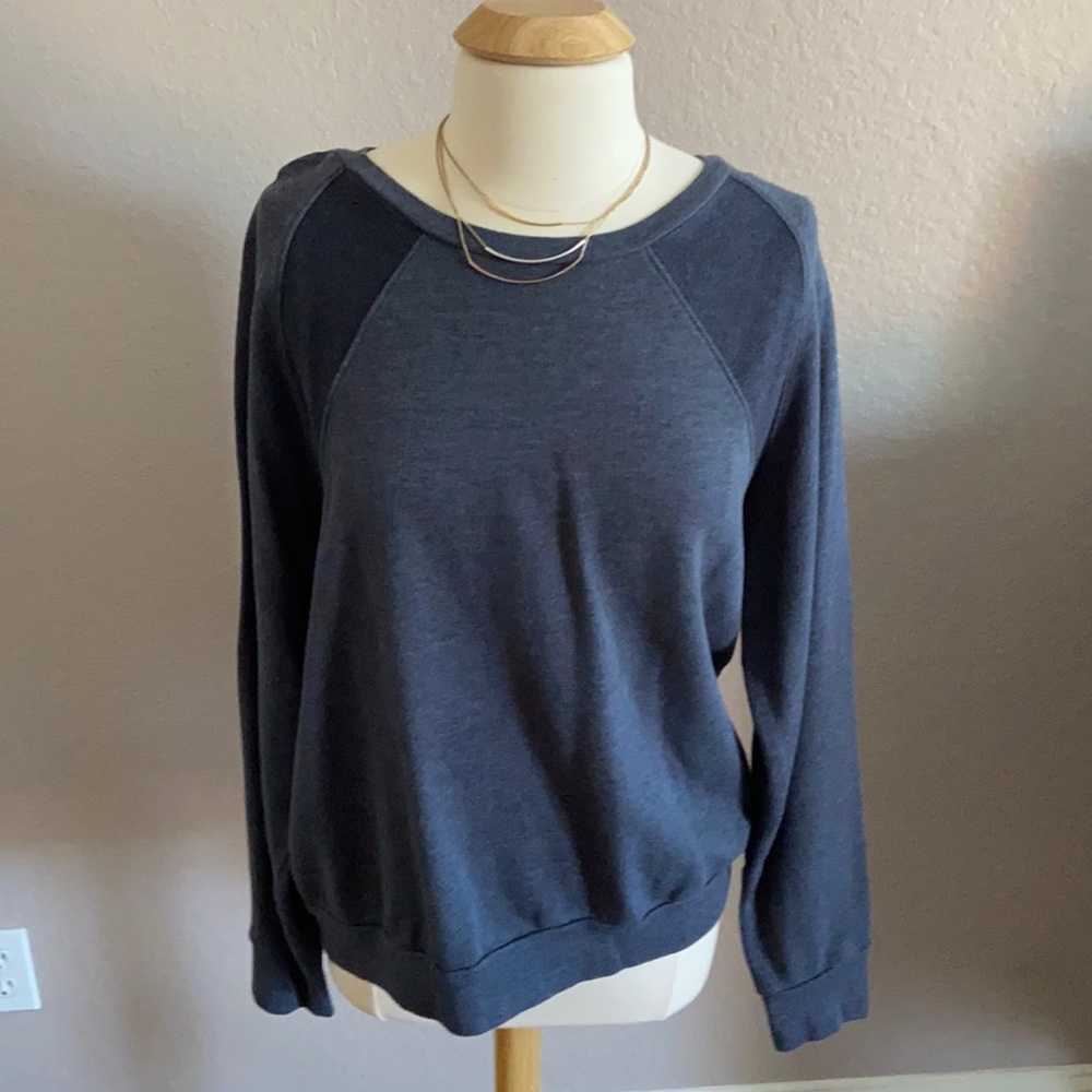 Z by Zella ladies grey long sleeve sweatshirt, size L